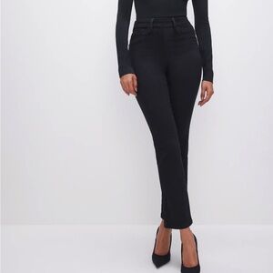 Good American pull on jeans